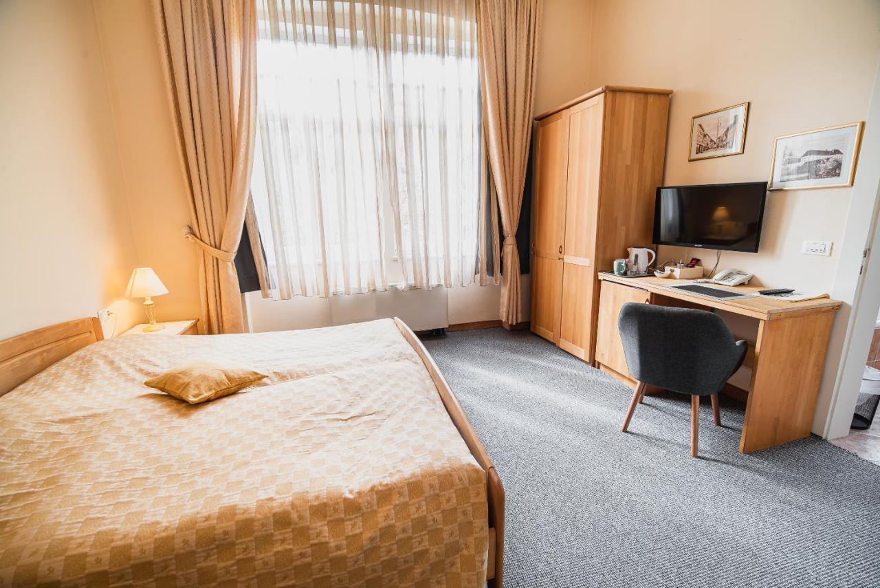 Guest House Veronika コチェーヴィエ エクステリア 写真